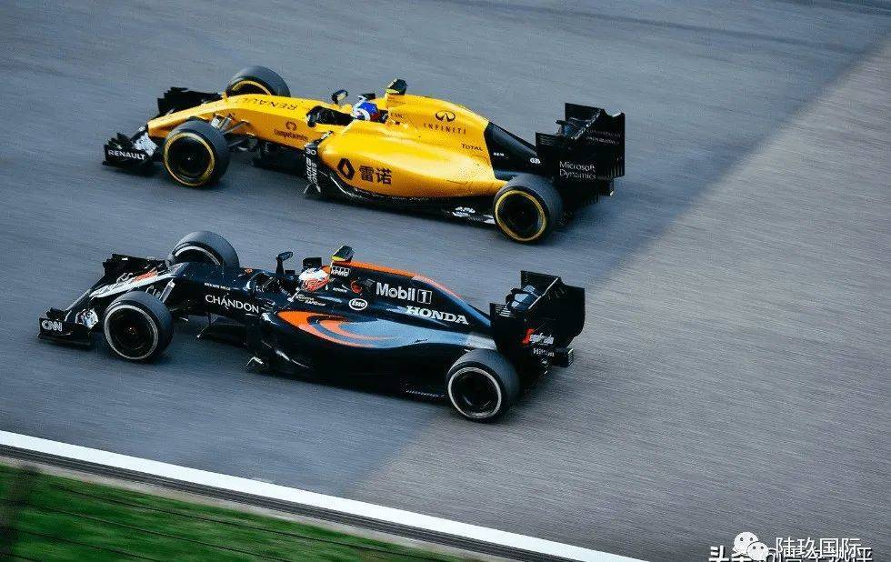 雷诺车队翻盘哈斯车队，拉塞尔扛起全队